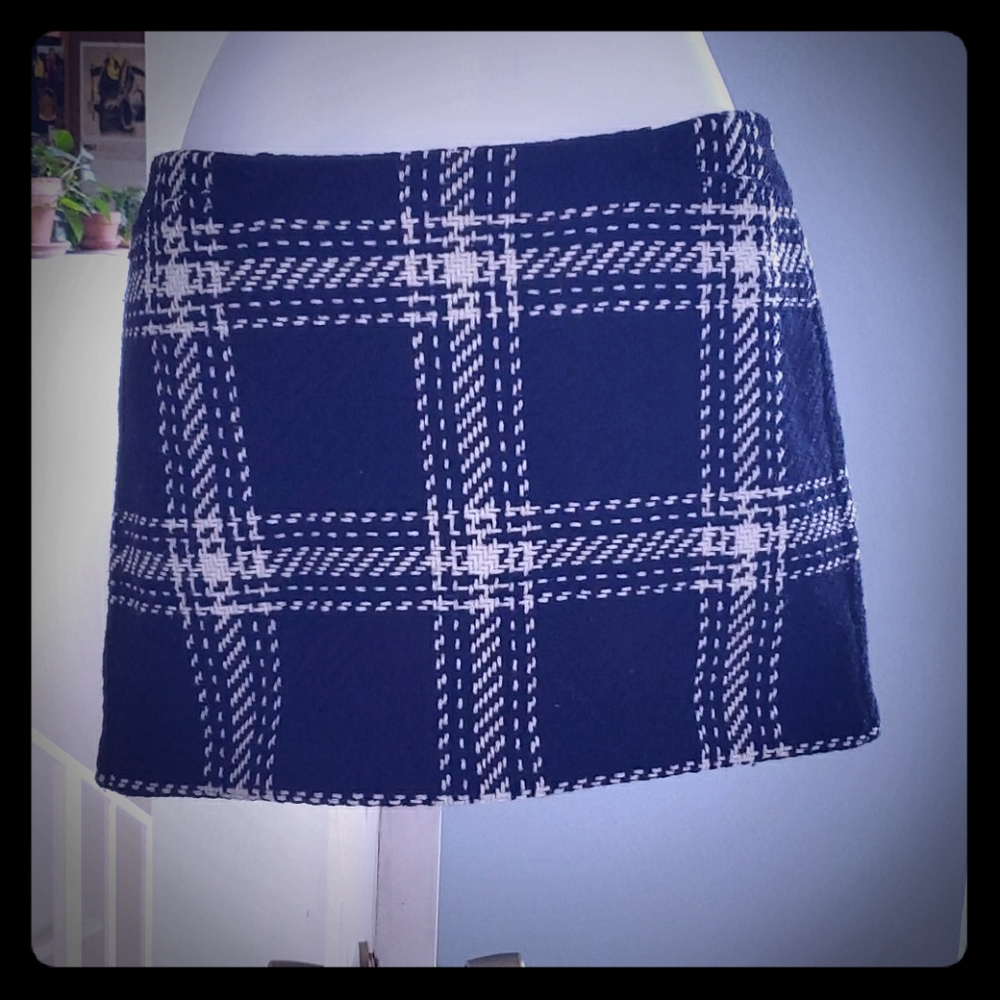 Black and white tweed mini skirt